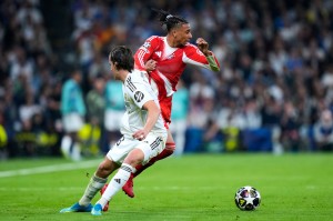 九游娱乐PC版-马卡：贝林带队反扑却无力回天，赫伊森饱受煎熬A费被奥利塞拿捏